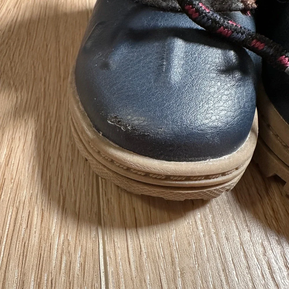 Carters Toddler Boys Navy Blue Grey Felt Duck Boots Size 4 Hook and Loop Strap